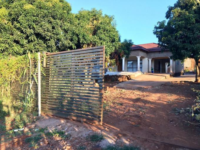 3 Bedroom House for Sale For Sale in Thohoyandou - MR450596