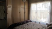 Main Bedroom - 12 square meters of property in Protea Glen