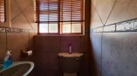 Bathroom 3+ - 8 square meters of property in Kempton Park