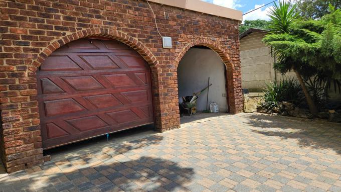 Standard Bank SIE Sale In Execution House for Sale in Helderkruin - MR454697