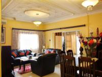 Lounges - 18 square meters of property in Orange Grove