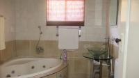 Main Bathroom of property in Orange Grove