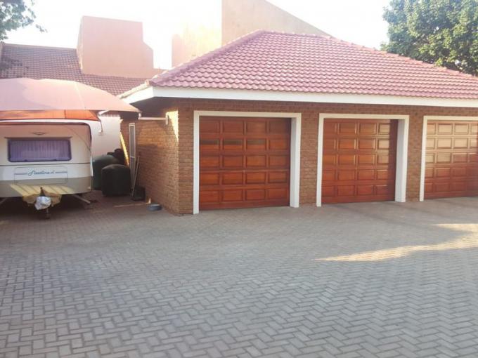 6 Bedroom House for Sale For Sale in Welgelegen (Polokwane) - MR455372