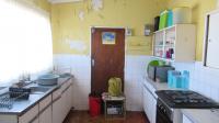 Kitchen - 13 square meters of property in Finsbury