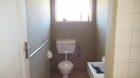 Main Bathroom - 5 square meters of property in Finsbury