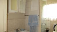 Bathroom 1 - 5 square meters of property in Parkhaven