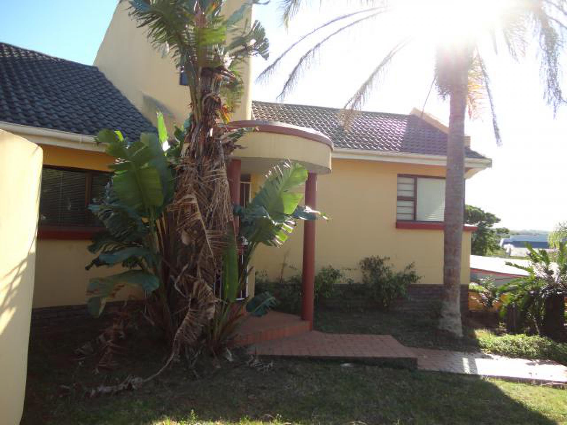 Front View of property in Beacon Bay