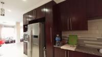 Kitchen - 20 square meters of property in Rua Vista