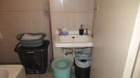 Main Bathroom of property in Bulwer (Dbn)