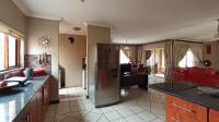 Kitchen - 16 square meters of property in Ninapark