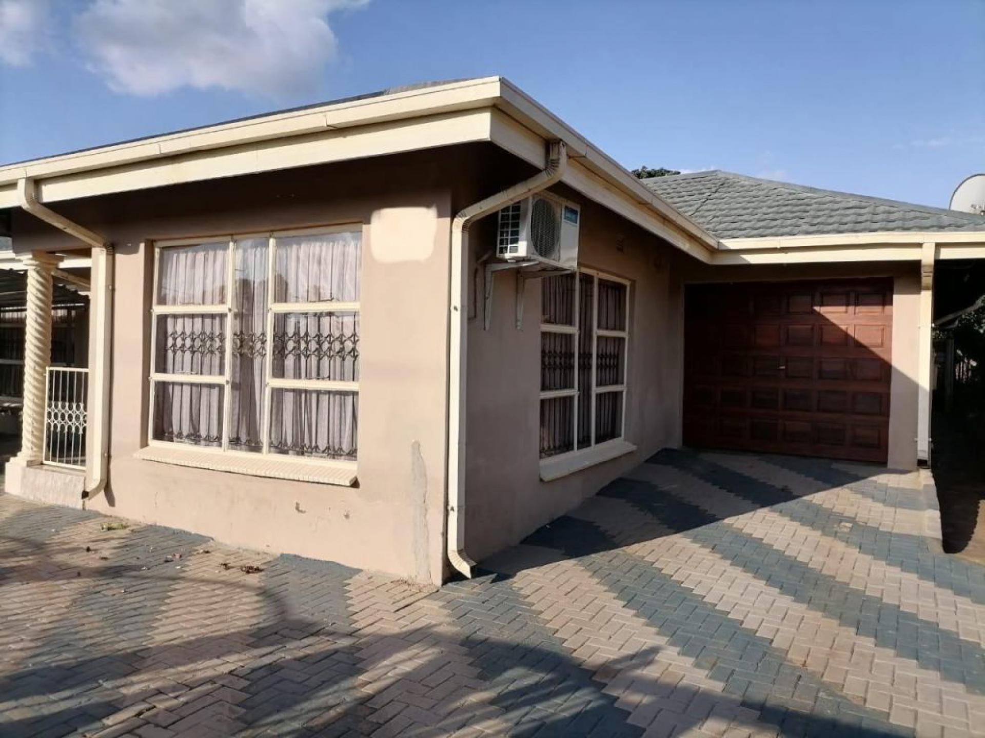 4-bedroom-house-for-sale-for-sale-in-makhado-louis-trichard