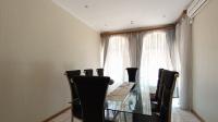 Dining Room - 21 square meters of property in Gallo Manor