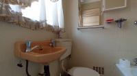 Staff Bathroom - 5 square meters of property in Gallo Manor