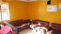 Lounges - 15 square meters of property in Lenasia South