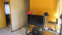 Lounges - 15 square meters of property in Lenasia South