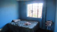 Bed Room 1 - 11 square meters of property in Lenasia South