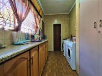 Kitchen - 28 square meters of property in Sunward park