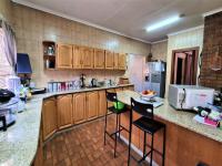 Kitchen - 28 square meters of property in Sunward park