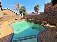 Backyard of property in Sunward park