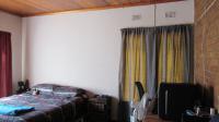 Bed Room 1 - 25 square meters of property in Sunward park