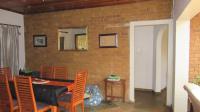 Dining Room - 21 square meters of property in Sunward park