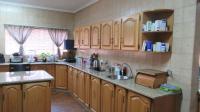 Kitchen - 28 square meters of property in Sunward park