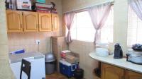 Kitchen - 28 square meters of property in Sunward park