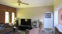 TV Room - 27 square meters of property in Sunward park