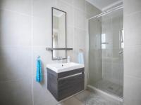 Bathroom 2 of property in Bryanston