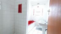 Bathroom 1 - 6 square meters of property in Welgelegen (Cpt)