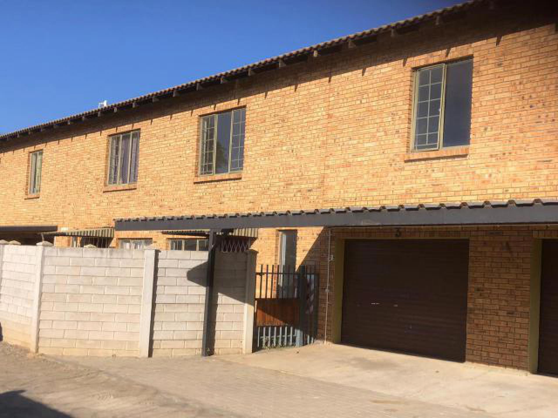 Front View of property in Rustenburg