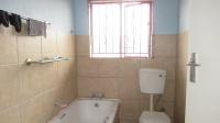 Bathroom 1 - 4 square meters of property in Noordwyk