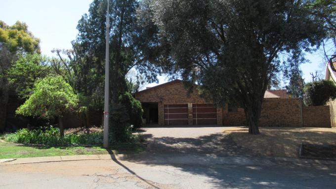 4 Bedroom House for Sale For Sale in Vanderbijlpark - Private Sale - MR472893