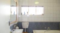 Main Bathroom - 7 square meters of property in Beverley Gardens