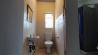 Bathroom 1 - 9 square meters of property in Brixton