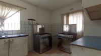 Kitchen - 12 square meters of property in Brixton