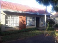 Front View of property in Roodekop