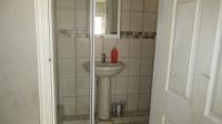 Bathroom 1 - 4 square meters of property in Everest Heights