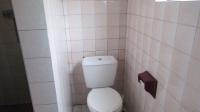 Main Bathroom - 7 square meters of property in Everest Heights