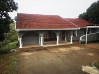 Front View of property in Everest Heights