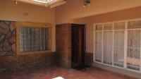 Patio - 27 square meters of property in Cinderella