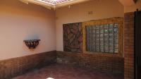 Patio - 27 square meters of property in Cinderella