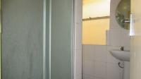 Bathroom 2 - 4 square meters of property in Florida