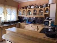 Kitchen of property in Roodepan