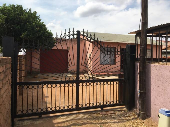 2 Bedroom House to Rent in Mabopane - Property to rent - MR478889