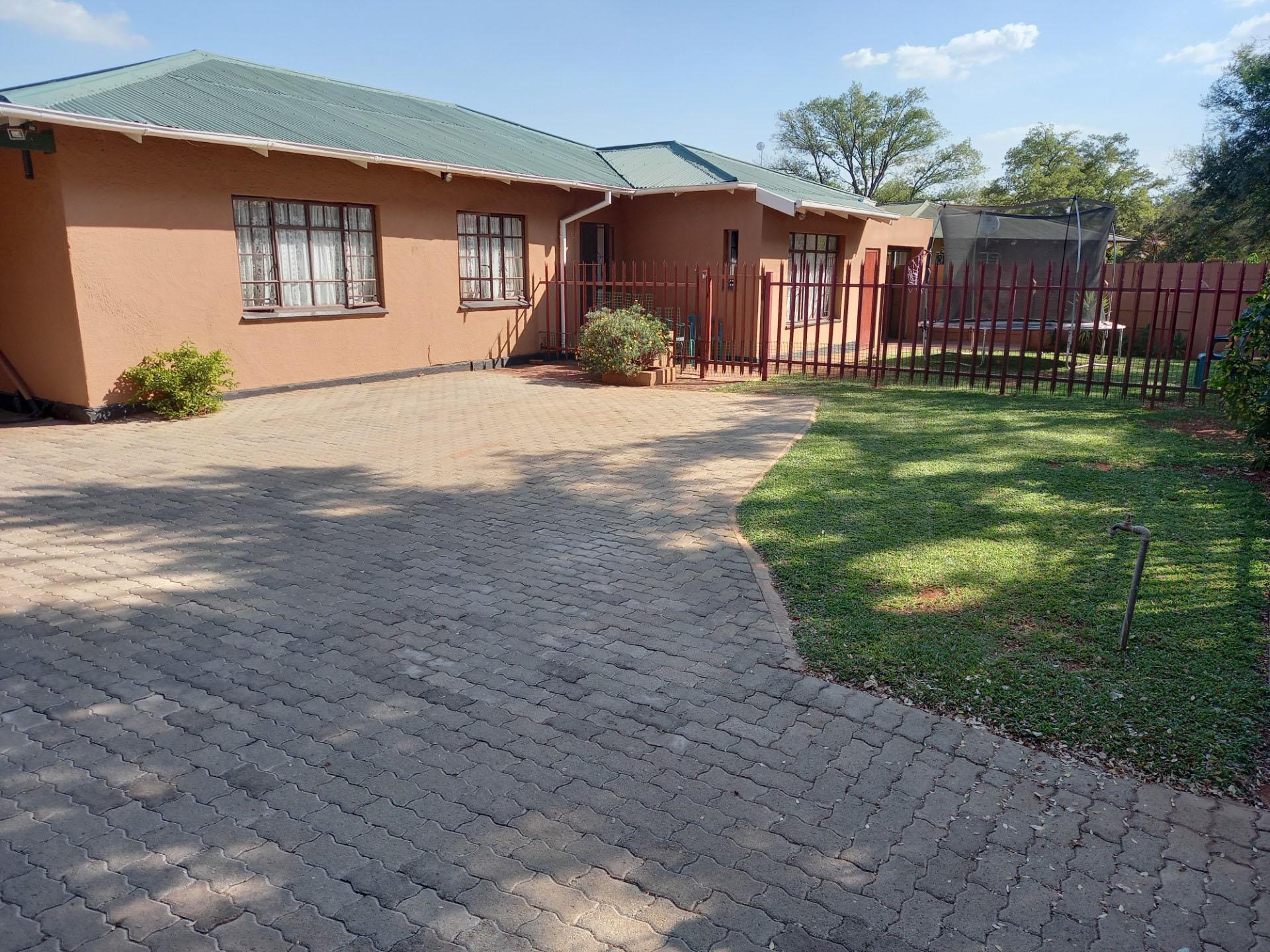 Front View of property in Vanderbijlpark