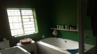 Bathroom 1 - 5 square meters of property in Bethal