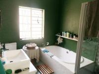 Bathroom 1 - 5 square meters of property in Bethal