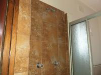 Bathroom 1 - 5 square meters of property in Bethal