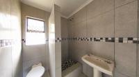 Main Bathroom - 4 square meters of property in Queensburgh